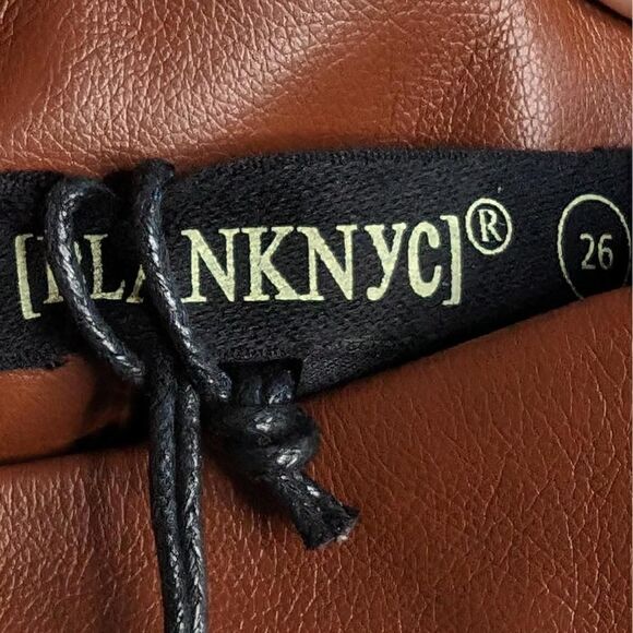 Blank NYC When It's Love Pant Flare Vegan Leather Brown Size 26 - Picture 4 of 5